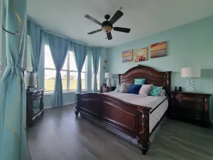 Image of Lovely 2-Bedroom plus Den Condo in Greenlinks Resort