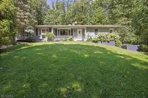 Image of Large Private House on 5 Wooded Acres. Total Privacy!