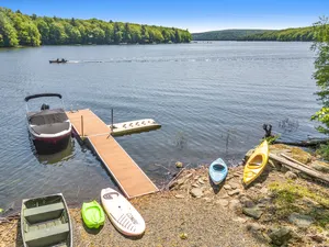 Image of Beautiful Lakefront House with Private Dock & Hot Tub, Secluded, Air Hockey