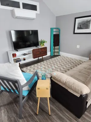 Image of Stylish and walkable! 2 Bedroom