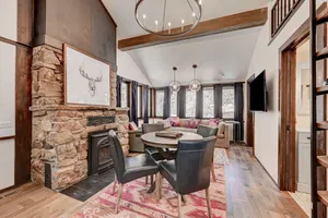 Image of Shale Vibrant & Chic Mod Stylish Creekside Cabin