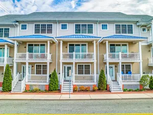 Image of Large Townhouse near Boardwalk and Beach!!