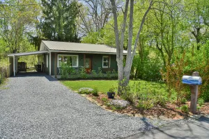 Image of Cottage 5 min to Biltmore Estate or 10 to Downtown