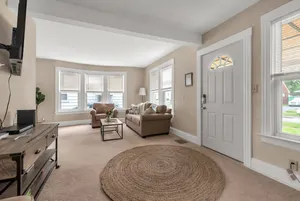 Image of NEWLY REMODLED 3BD Home Walk To ProMedica Hospital