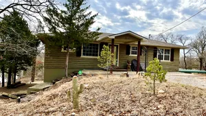 Image of Hill House with hot tub and Private Lake access