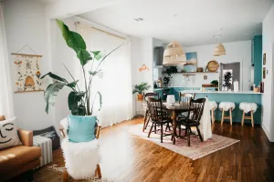 Image of Bungalow walking distance to Norman's downtown Main Street