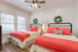 Image of 1930 Bungalow in Laurel's Historic Downtown!