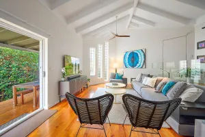 Image of Large Modern 2 Story Home with Byron Charm & 4 Beds