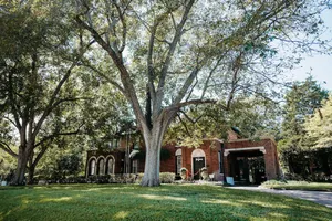 Image of Guest house of the Historic Coe Estate