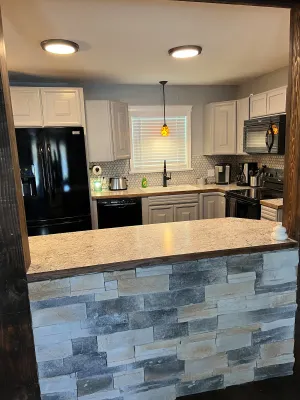 Image of Rustic 2 bed home *pet friendly*