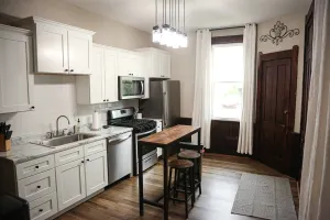 Image of Quincy KING QTRS