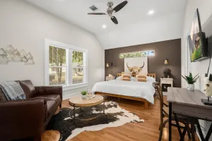 Image of 1930s Home, King bed, sleeps 8, Gameroom, walk to Main St