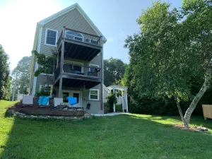 Image of Waterfront 4 bed\/4 bath Peaceful Oasis in Giants Neck Beach Community