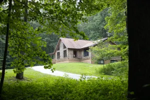 Image of 5 bd3bth cabin- EV - Santa Claus & Holiday World