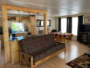 Image of The Kjar House.  A one bedroom family retreat in the Oregon outback.