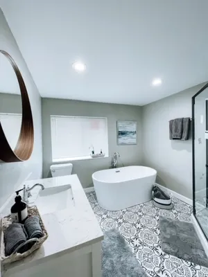 Image of Lovely 2Bed\\2 Bath\\Full Kitchen and Soak Tub