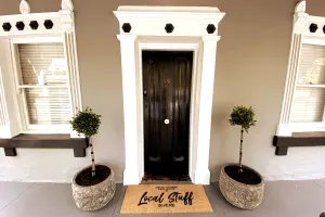 Image of Macleay Cottage with plunge pool and local arts