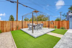 Image of Big Group, Remodeled, Landscaped, King Beds, Desks