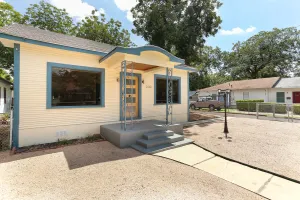 Image of Urban Chicken Relic with Hot Tub