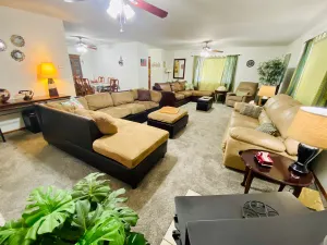 Image of Auburn's Family Hideaway - 3 bedrooms with king bed, BBQ, Internet, jet tub