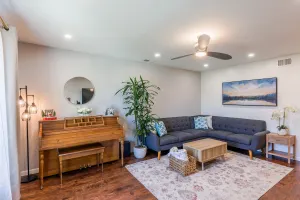 Image of Casa Cambria - Lovely 3BR + Large Private Backyard