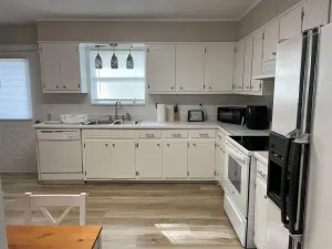 Image of 611-  Entire Apartment Minutes from Hospital!