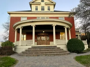 Image of Oakridge House. Spacious and historic home in downtown Ironton, Ohio.