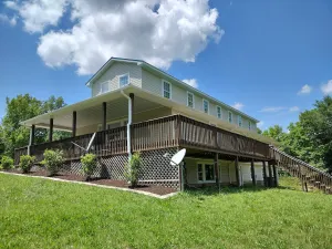 Image of Backwoods Family Getaway! 3 Bedroom house!