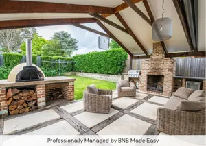 Image of Benview Cottage - CBD, Sleeps 8, Pizza Oven