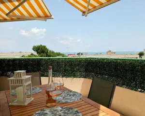 Image of Sunny 2-Room Apartment with Pool, Terrace & Close to Beach in Villeneuve-Loubet