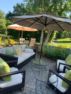 Image of Farmhouse apartment on beautiful grounds. 2 mi. to Candlewood Lake