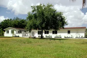 Image of Relaxing Farmhouse b/w Miami & Florida Keys! Newly Renovated Family/Pet-Friendly