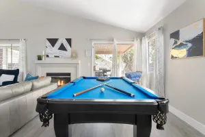 Image of ❤️Chic 3BR Vegas Getaway w/ Pool Table and Hot Tub