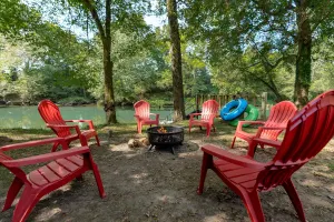 Image of Cozy Cabin on Little Red River Sleeps 12!