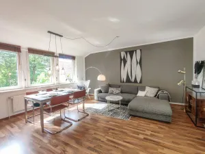 Image of INIKAMA: Designer Apartment im Grünen – Netflix