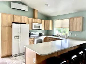 Image of Alder Flat | Convenient & Central Valley Location