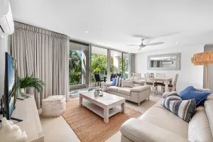 Image of Beautiful Apt in Luxe Beachside Noosa Resort