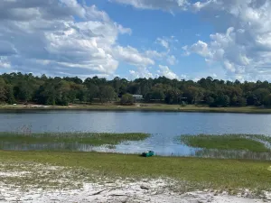 Image of Charming lake front cottage