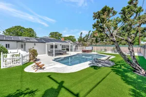 Image of New cheerful villa, Pool, Spa, Mini Golf, Game room, Fire pit next to Disneyland