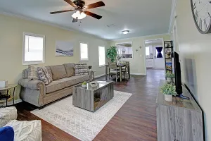 Image of T-Town Pearl near Expo/Hillcrest/Greenwood/BOK Ctr