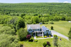 Image of Malkita Aria Mountainview Retreat