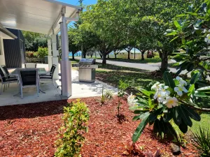 Image of SMILEY'S BEACH HOUSE. \nOcean Views 100m to Water  Walk to everything.