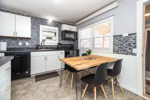 Image of ⁂Centrally Located⁂Close to Downtown⁂Stocked Kitchen⁂