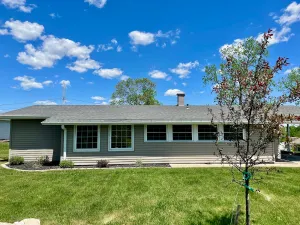 Image of Cozy 3 bed, 2 bath home close to historic downtown Hannibal