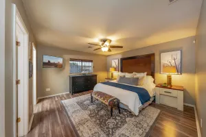 Image of Near KINO / Outdoor Patio / 4 BR 2 BA / Fenced