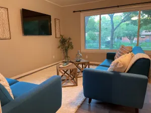 Image of *New* Updated House - Walk to Hospital, 3 Beds