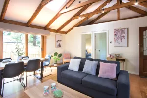 Image of Cosy, central Olinda Camellia Cottage