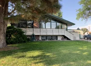 Image of HOT TUB! All bubbles …No Troubles! 6 persons!