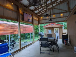 Image of Unique, Cabin Style Cottage, Nestled in the Woods by Kentucky Lake.