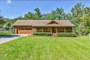 Image of Clean & Cozy Cabin in the Woods